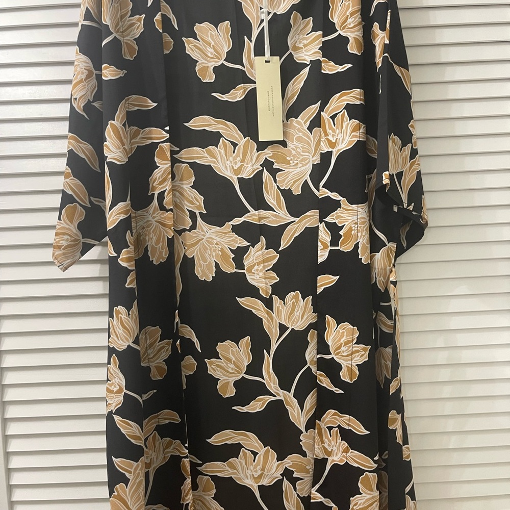 Floral Black and Tan Kimono